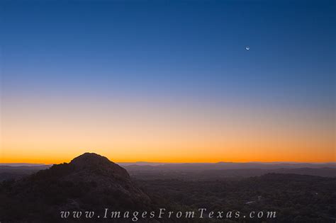 Moonrise over Enchanted Rock State Park | Enchanted Rock State Park | Images from Texas