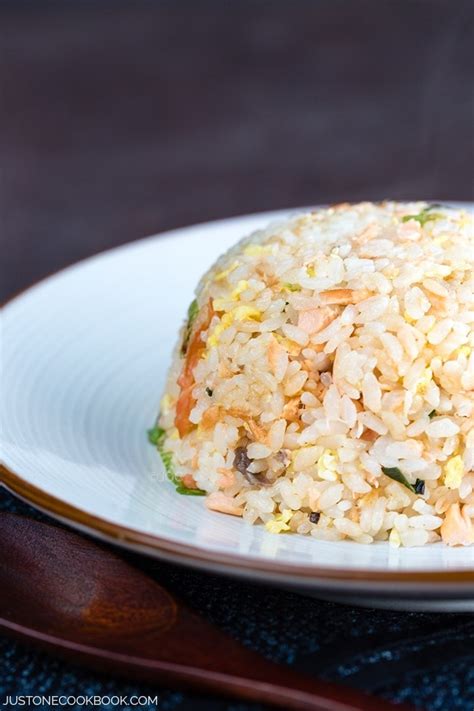 Salmon Fried Rice 鮭チャーハン • Just One Cookbook