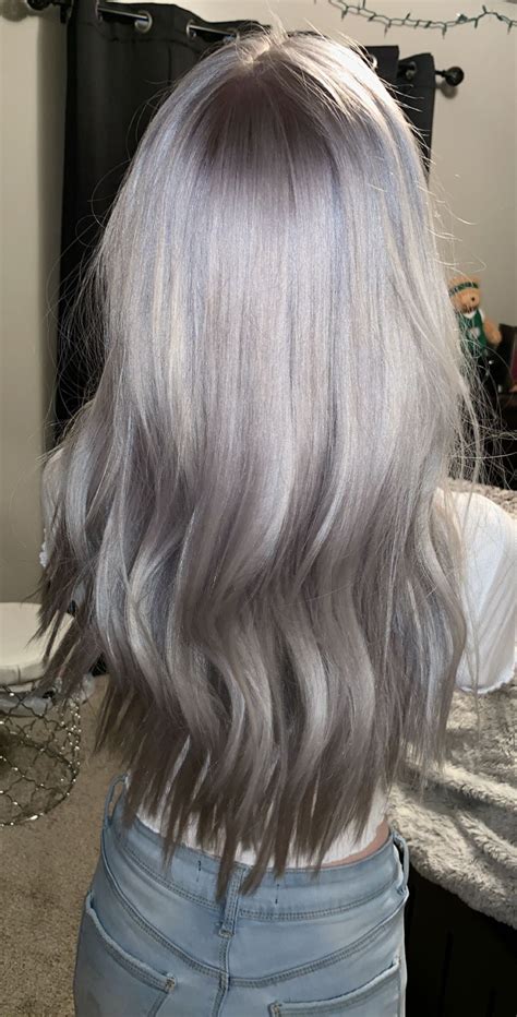 Silver hair | Coloración de cabello, Cabello blanco, Color de pelo