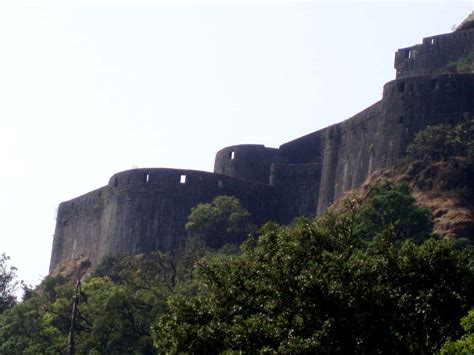 11 Forts in Mumbai | A Complete List of Forts Near Mumbai To Visit ...