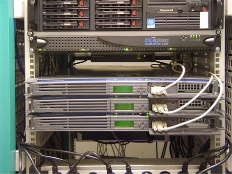 Intel wants to kill the traditional server rack with 100Gbps links | Ars Technica