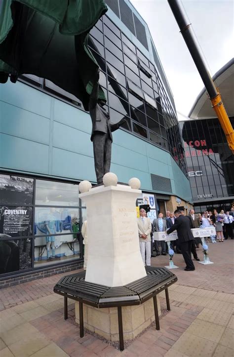 Look: When Jimmy Hill unveiled his own statue at the Ricoh Arena ...