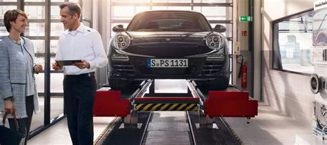 4 Reasons to Work With a Dealership Porsche Mechanic - Porsche Tysons Corner Blog