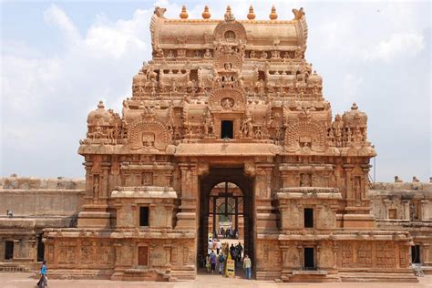 Brihadeshwara temple: The crowning glory of Chola temple architecture