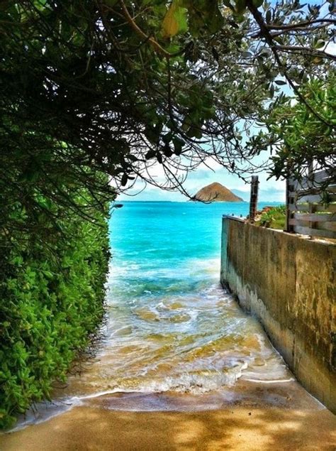 Beach Access in Lanikai, Oahu, Hawaii | Incredible Pics