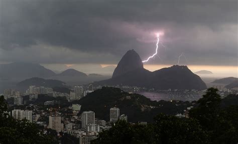 Lightning Strikes Christ The Redeemer Statue And Breaks Off Its Finger