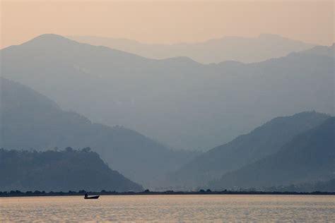 Pokhara Lake Sunset | Carlos Torres | Flickr