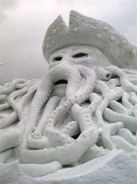 Amazing Snow Sculptures (53 pics)