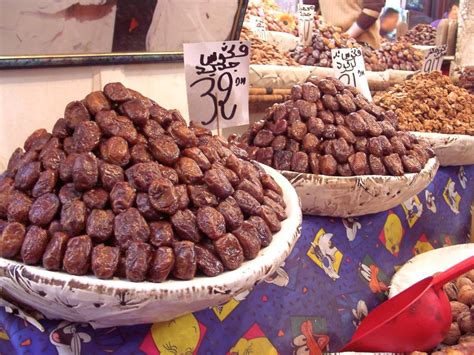 Read about magnificent dates of Morocco :) Mmmmm! http ...