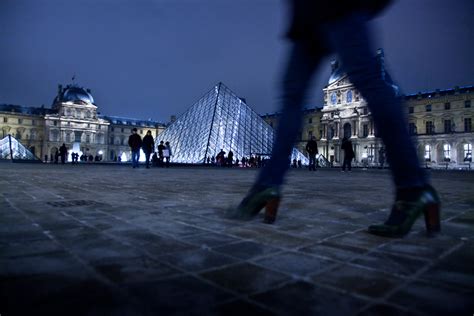 The main courtyard of Louvre Museum at night – Ruggero Arena