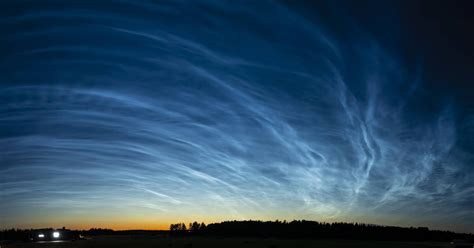 Sky is my canvas - Photography: Noctilucent clouds