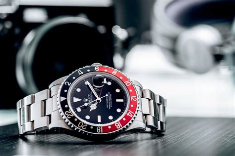 The Iconic and Legendary Rolex GMT-Master II | Editorialge