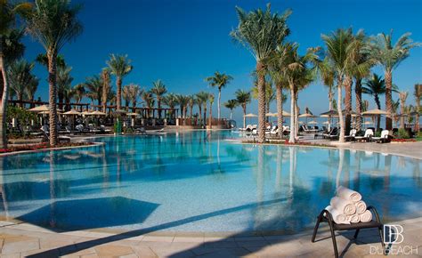 Four Seasons Resort Jumeirah Dubai - BEACH and POOL, Brunch