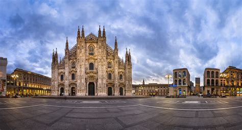 Piazza del Duomo in the Morning, Milan - Anshar Photography