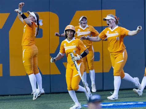 Tennessee softball wins NCAA opener on Matty Moss one-hitter | USA TODAY Sports