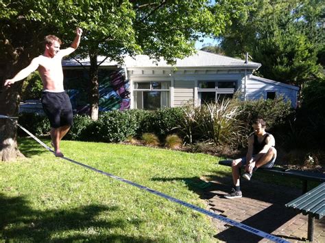 How to do Slackline Tricks in Carrara Park Wellington New Zealand ...