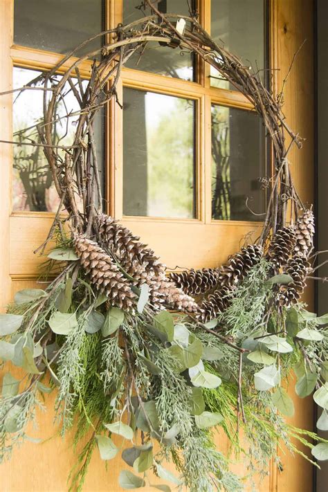 DIY Christmas Grapevine Wreath | Grace In My Space