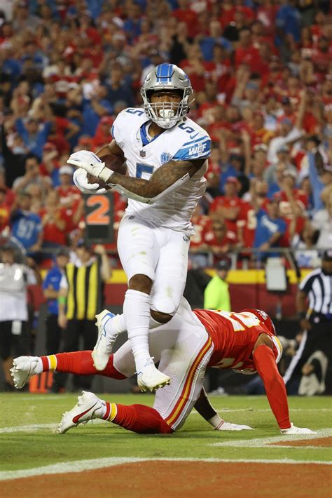 David Montgomery injury latest as update is given on Detroit Lions star ...