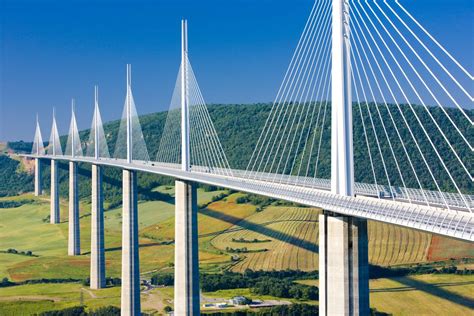 Pureviagem | Inspire-se e escolha para onde viajar | Paisagem cultural, Viaduto de millau, O que ...