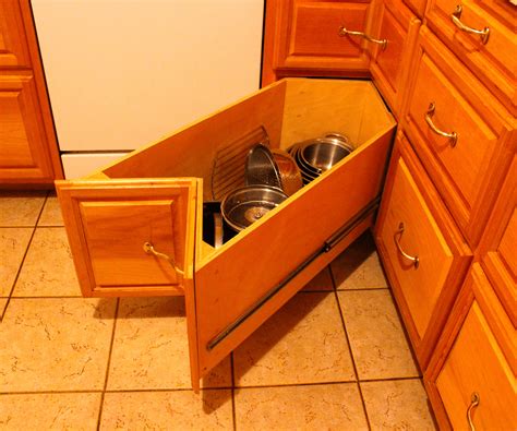 DIY Kitchen Cabinets Drawers Replacement - EasyHomeTips.org