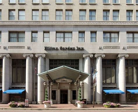 HILTON GARDEN INN INDIANAPOLIS DOWNTOWN - UPDATED 2023 Hotel Reviews ...