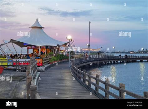 Pantai Ancol Beach, Jakarta, Indonesia Stock Photo - Alamy