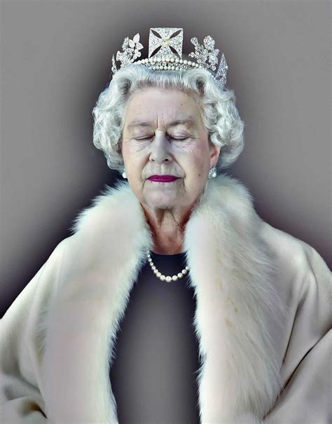 Queen Elizabeth: How 70 years of portraits have made her an icon