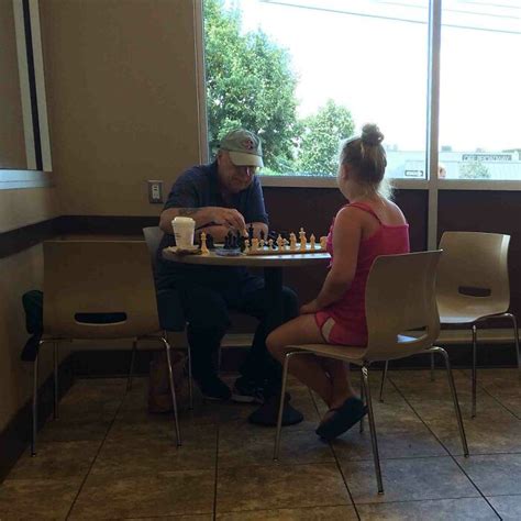 20 Revealing Photos Depicting The Daily Life Of a Dunkin' Donuts Employee