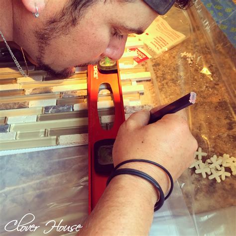 Clover House: DIY Mosaic Tile Backsplash