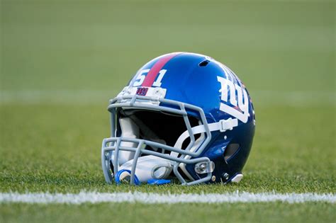 Giants CB Darnay Holmes Agrees To Pay Cut