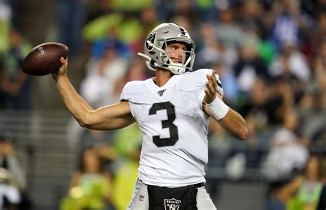 Raiders QB Nathan Peterman Signs Tender