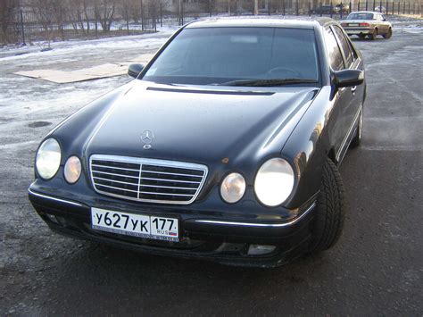 2000 Mercedes-Benz E-Class - Information and photos - MOMENTcar