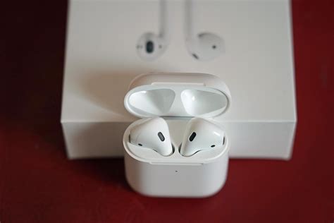 Apple AirPods 2: gli auricolari da battere