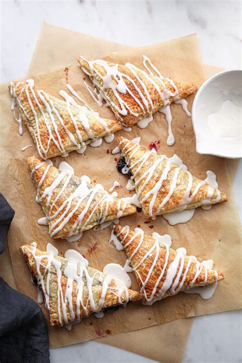 Easy Berry Turnovers - Wife Mama Foodie