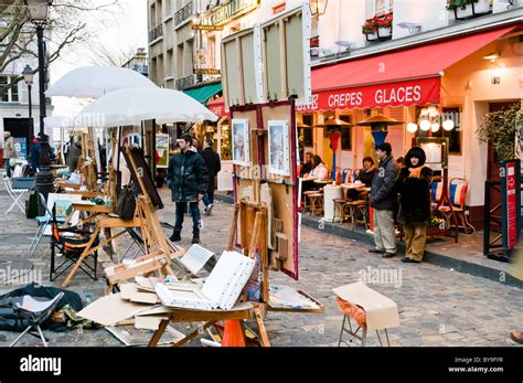 Painters in Place du Tertre, Montmartre Paris, France Stock Photo - Alamy