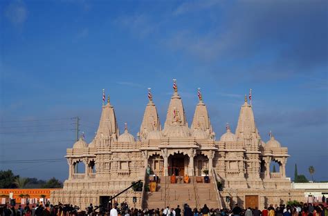 Chino Hills temple | BAPS Swaminarayan Temple, Los Angeles, … | Flickr