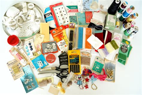 Vintage Sewing Notions and Supplies in Large Tin, 4.8 pounds of notion – ThirdShiftVintage.com