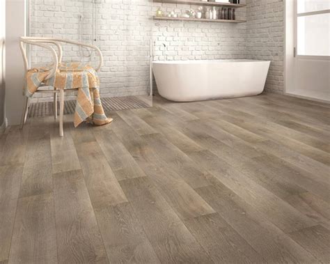 TORLYS smart floors innovates again with the now waterproof smart laminate