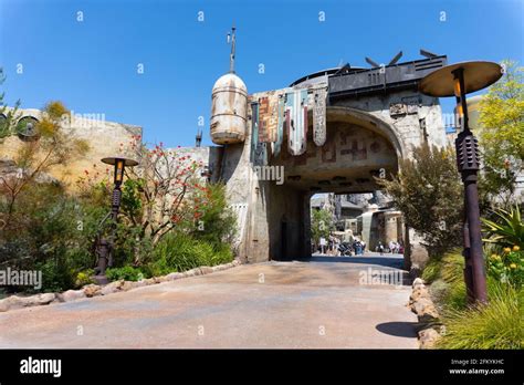 Disneyland california star wars hi-res stock photography and images - Alamy