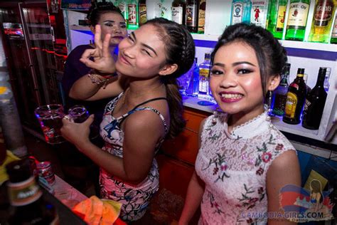 Phnom Penh Girly Bars - Go-Go Bars - Bar Girls