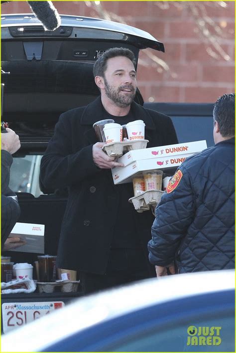 Ben Affleck Spotted Serving Drinks in Dunkin' Donuts Drive-Thru in ...