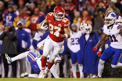 Travis Kelce Has Strong Feelings About Buffalo Bills Fans - Newsweek