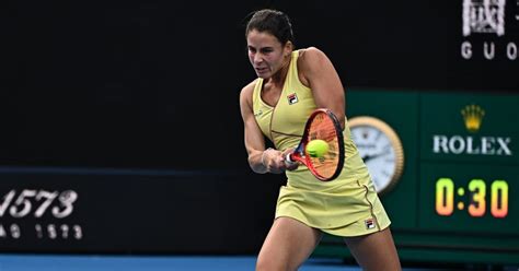 Emma Navarro Rallies to Advance to Third Round at Australian Open ...