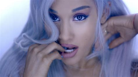 Ariana Grande Sweetener Wallpapers - Wallpaper Cave