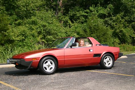 Fiat X1/9 "Targa" (Bertone design, 1972-1989) | Fiat, Good looking cars, Italian cars