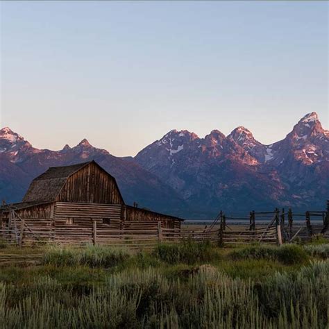 Comfortable Log Cabins in Ashton, Idaho | Ashton Log Cabin Rentals