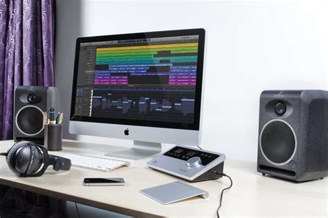 Home Recording Studio Essentials for Beginners: The 10 Essential Items