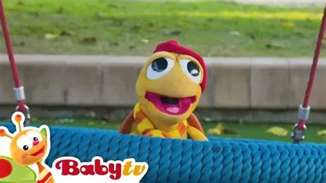 Turtle Playing in the Park | Relaxing Bedtime Videos for Babies and Toddlers | BabyTV