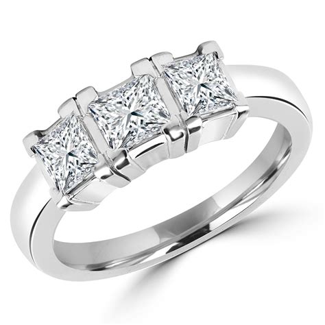 Princess Cut Three Stone Engagement Ring | Bijoux Majesty