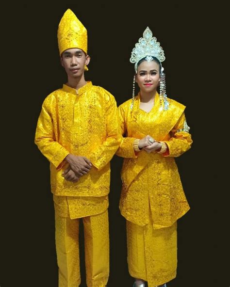 Uniknya Baju Adat Riau dan Kebudayaannya - Budayanesia